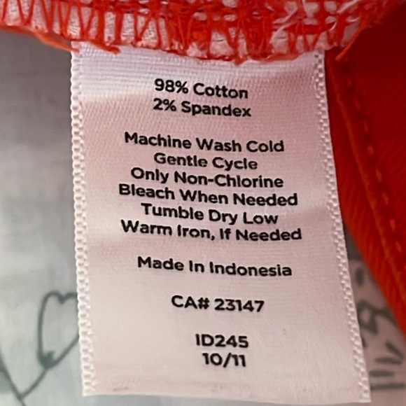 Talbots Signature Flare Crops - Picture 7 of 9